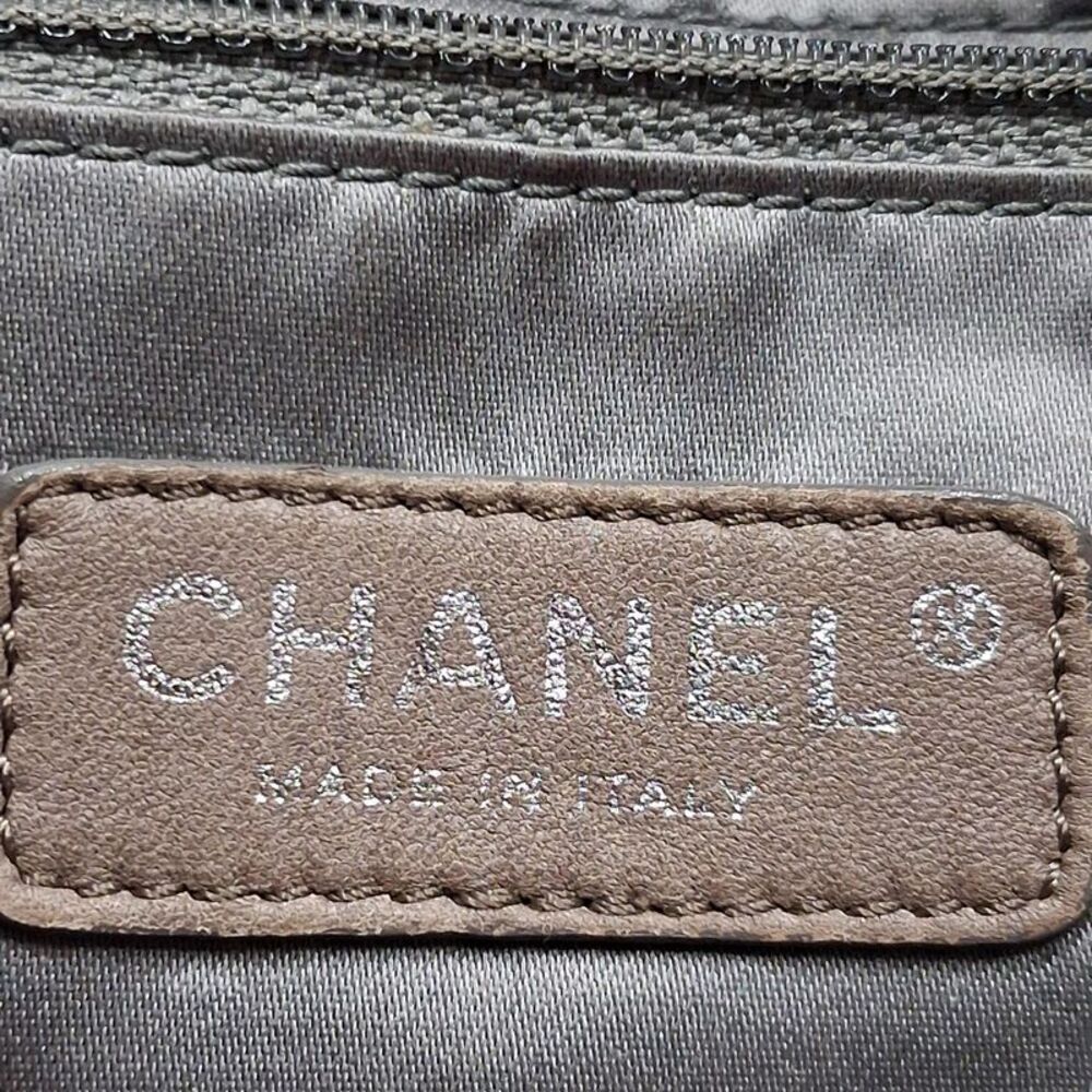Chanel Bubble Quilt Chain Shoulder Bag in Red Nylon - Picture 5 of 8